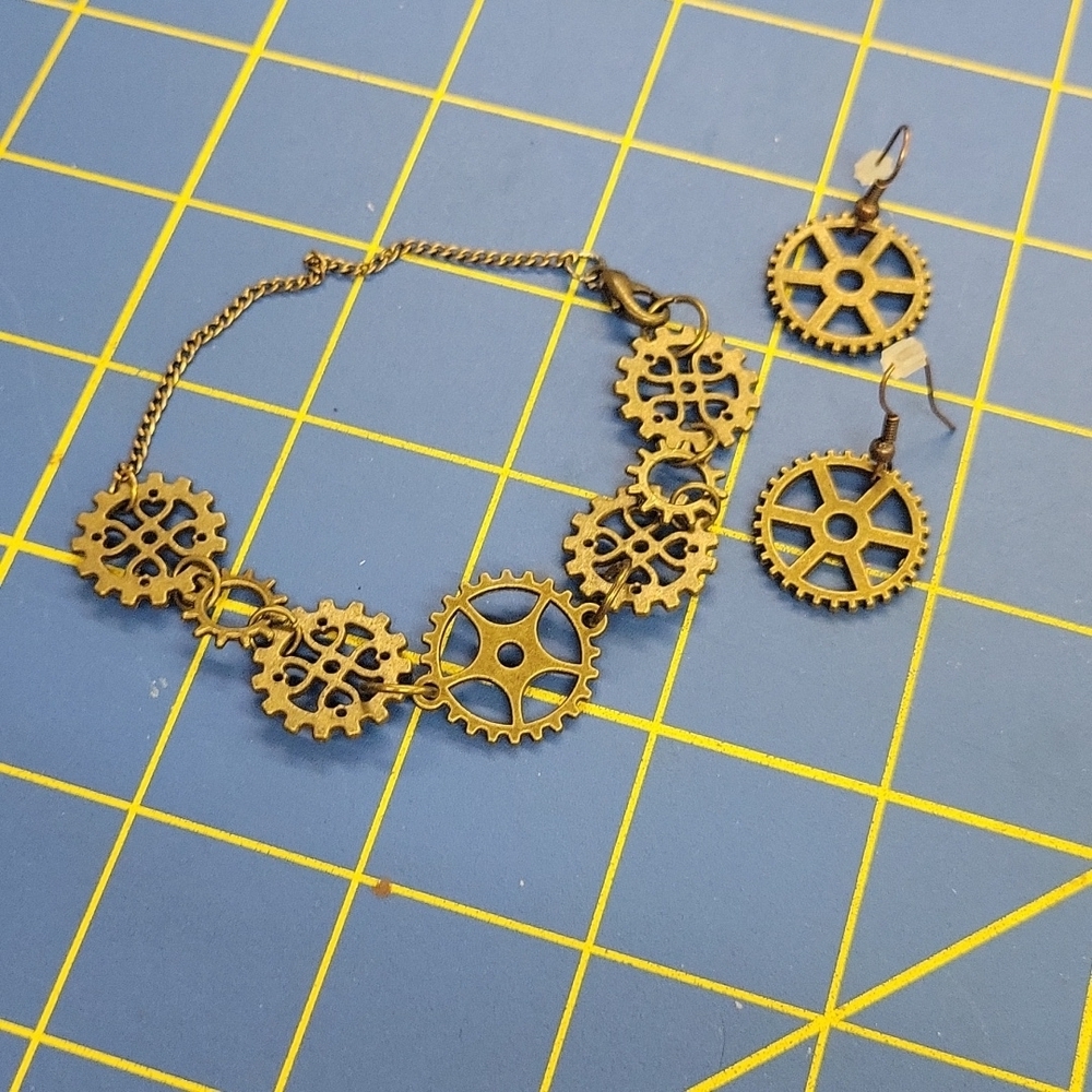 Sprocket 0.75" Earrings & 9" Bracelet Set Antique Metal